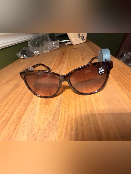 Accessories - Tortoiseshell UV400 Women’s Sunglasses